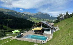 Pool Villa Savognin